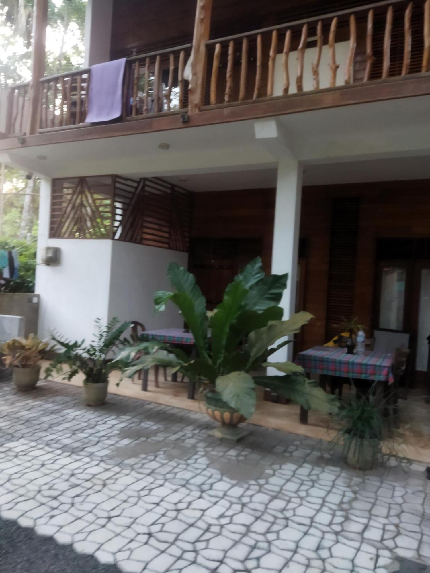 Gold Ocean House Dickwella Exterior foto