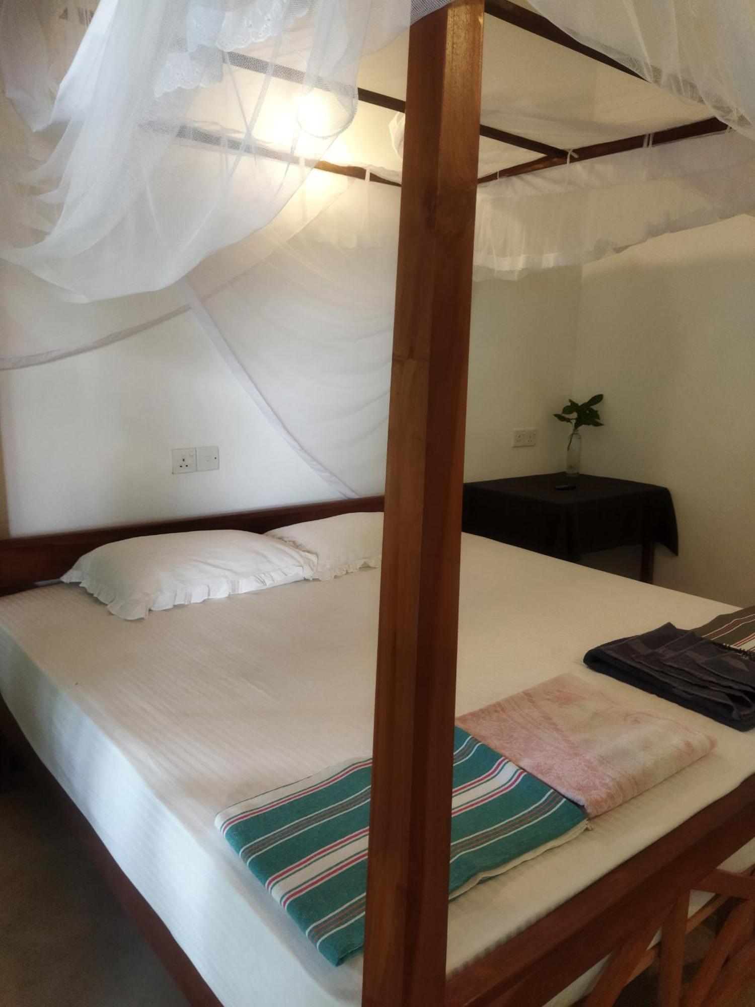 Gold Ocean House Dickwella Quarto foto