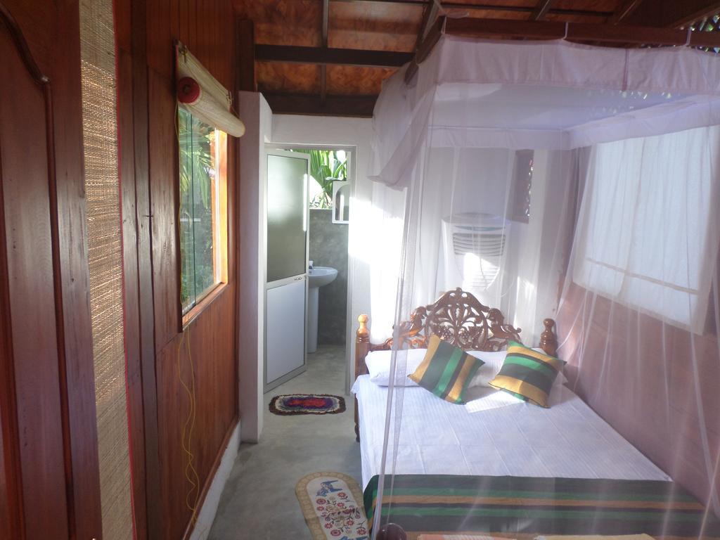 Gold Ocean House Dickwella Exterior foto
