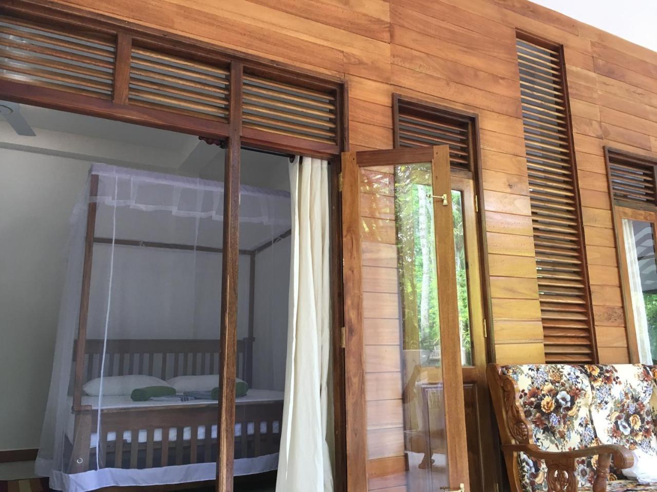 Gold Ocean House Dickwella Exterior foto